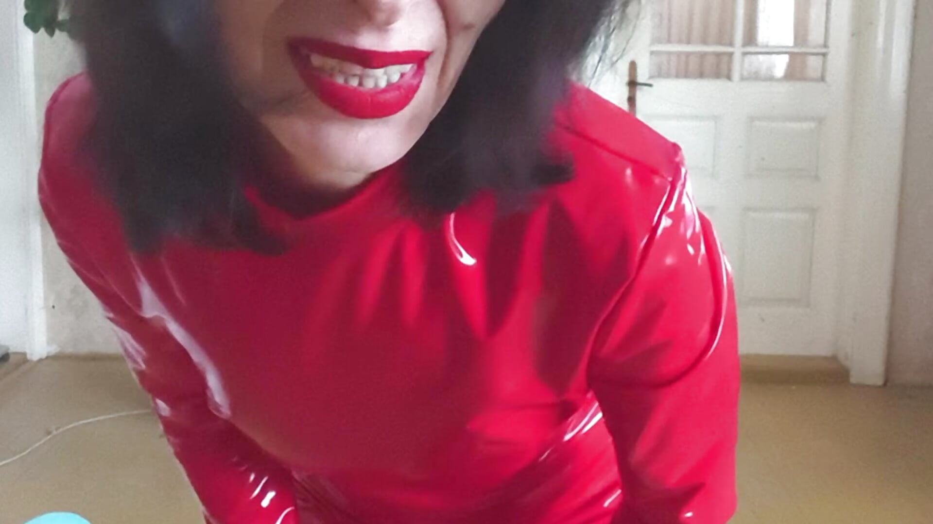 Mein heutiges 💕 Outfit in ❤️ Rot - video by chillimonia cam model