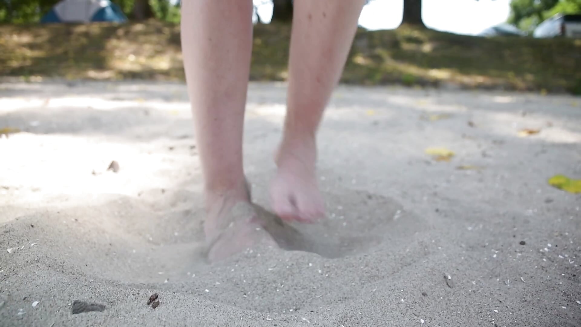 Chillimonia's Sommersong 2026, Barfuss am Donaustrand - Video von chillimonia Cam-Model
