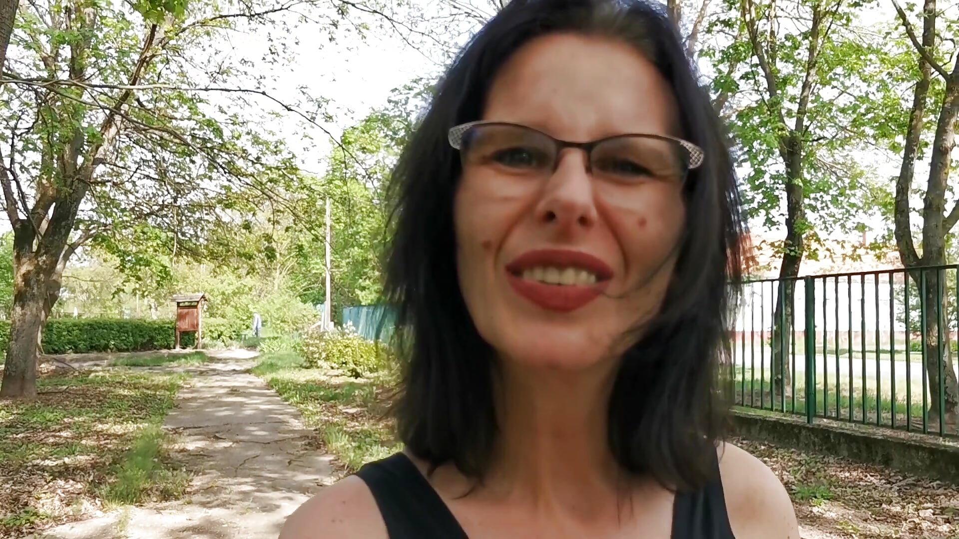 heutiges Outfit, Oxford Heels und Leggings - βίντεο μοντέλου chillimonia