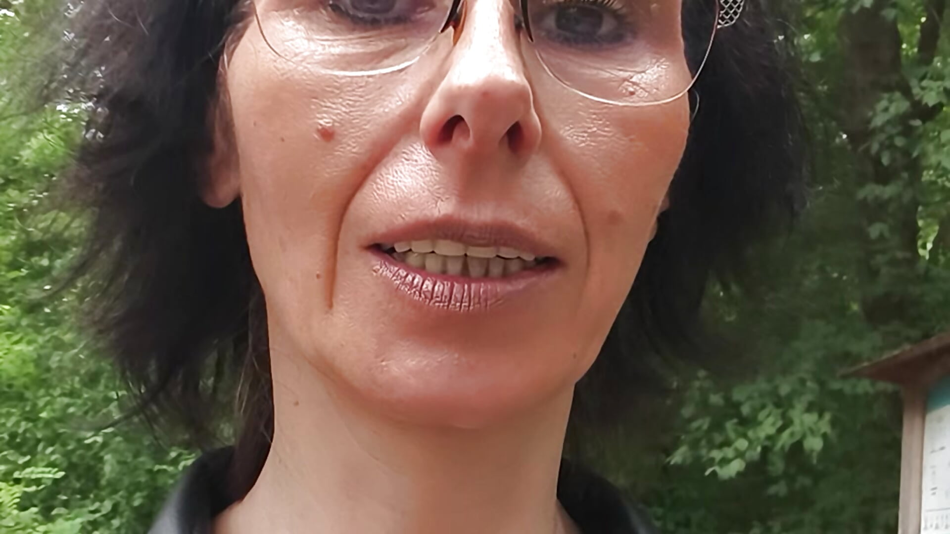 👑🍄‍🟫 Los geht's in die Natur 🍄‍🟫👑zum Fotos und Videos 😜 machen - Video von chillimonia Cam-Model