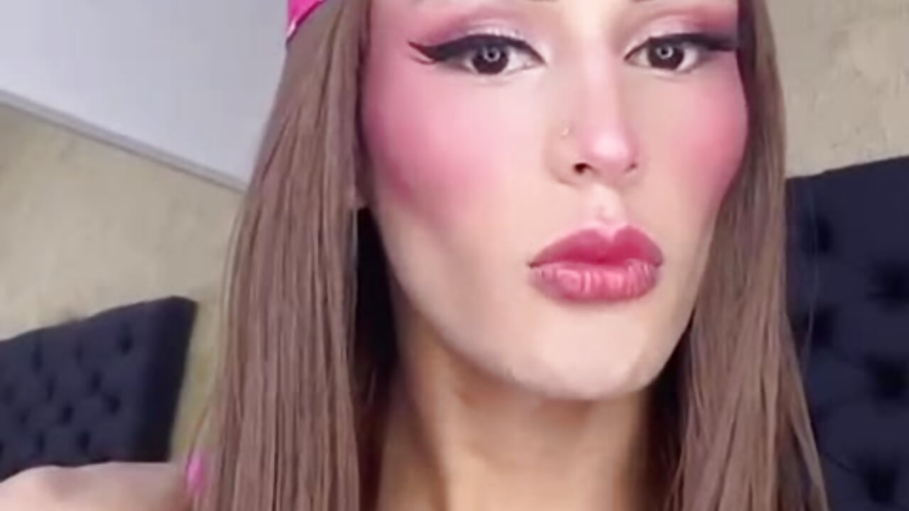 hot girl - відео від вебкаммоделі NahomiWhitel