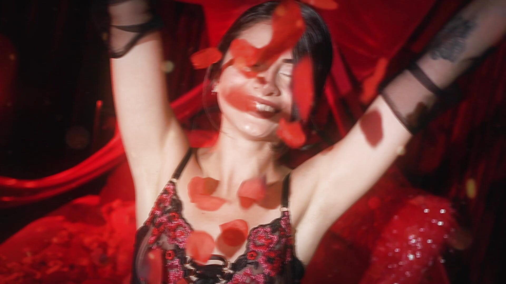 Happy Valentine's Day 💕🌹🔥 - Megga_Bluee主播的视频