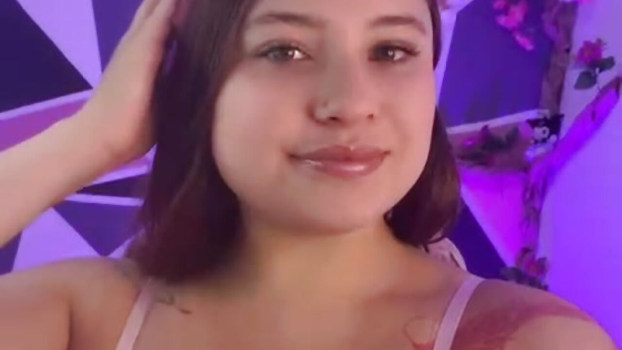 Your favorite bunny – video modela na kameri little_emma0