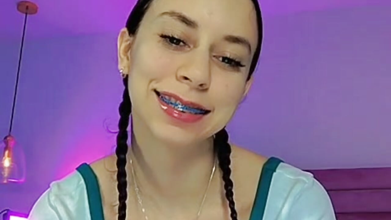 VID-20250819-WA0016.mp4 – video od webkamerové modelky AbyCooper