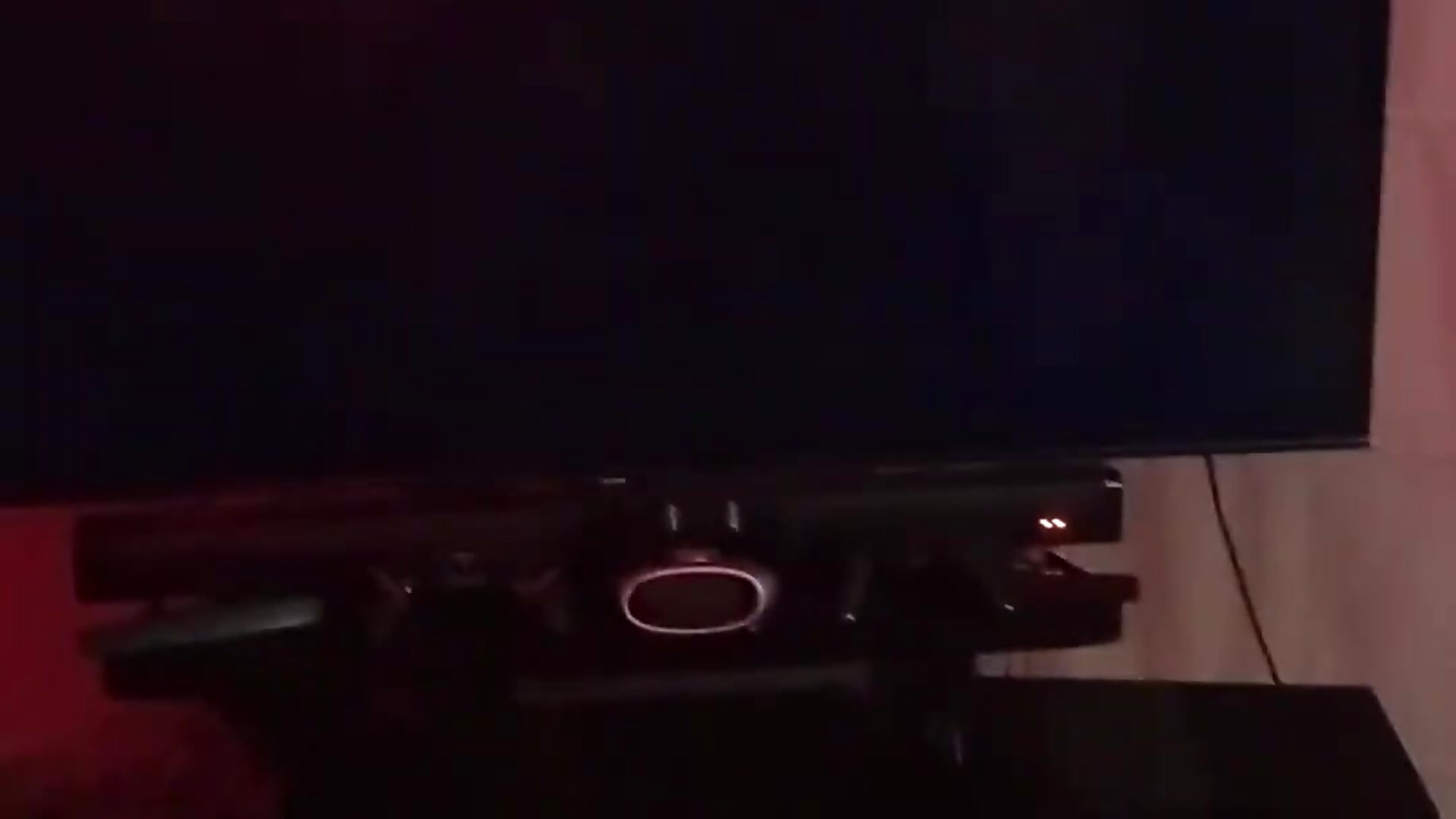 d6d704e1-0aad-4a5a-8139-0fd0e60619bb-1_all_7498 - vídeo de AlohaXx00 modelo de câmara