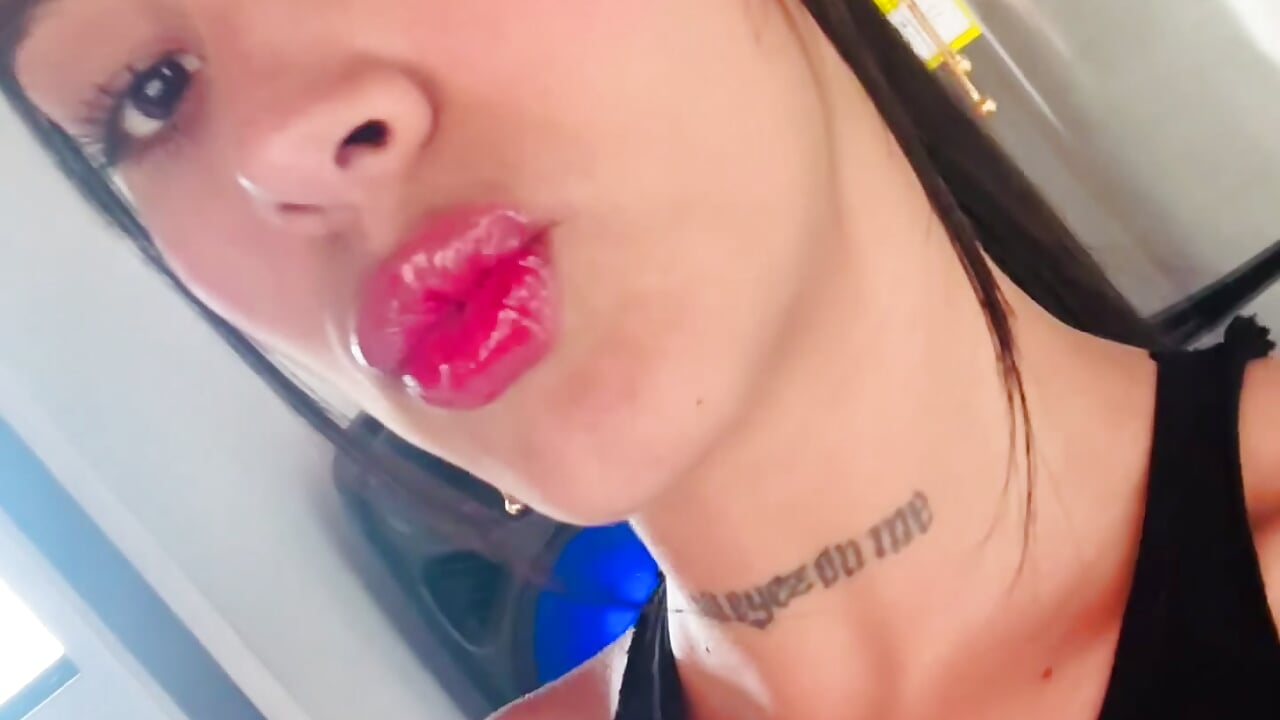 profile-intro-video-1745791381 - video by paisitahot1975 cam model