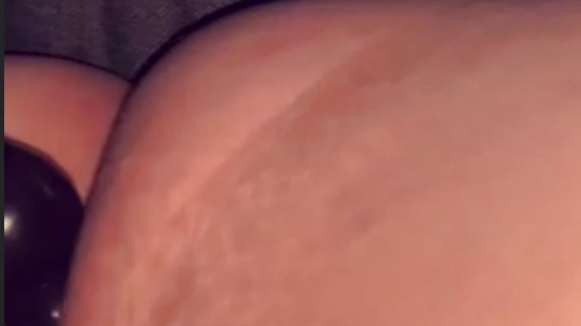 Je joue dans les deux trous 🍆😋 - video by Latinacowgirl cam model