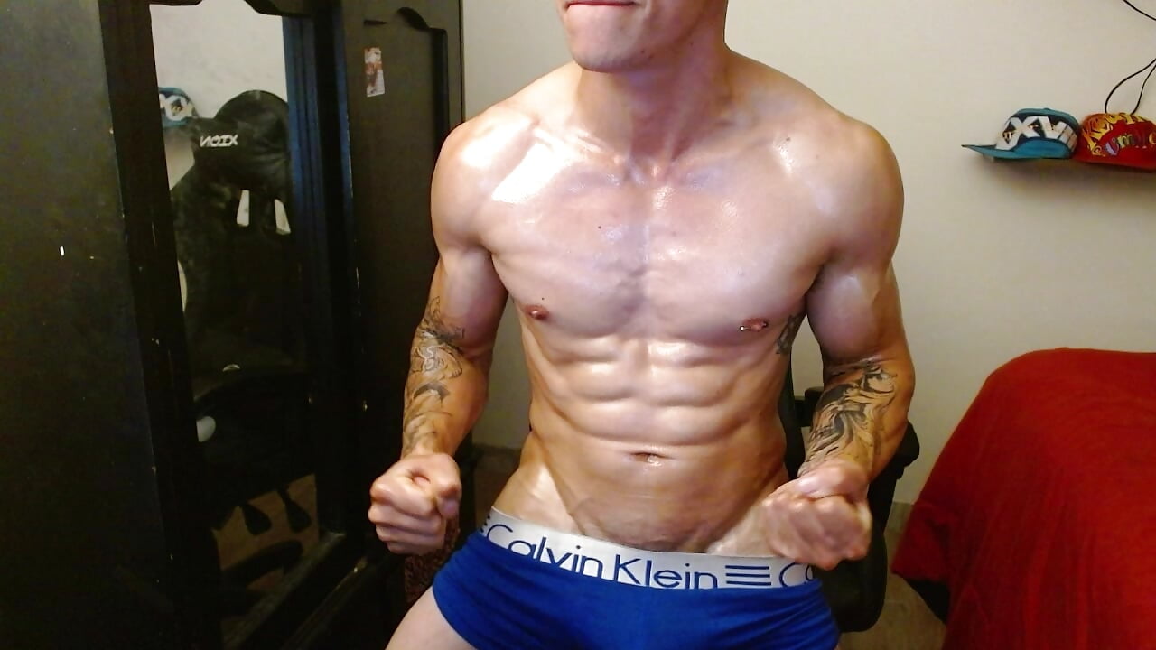 Oil in my strong body - vidéo du modèle de showcams kv___xxx_