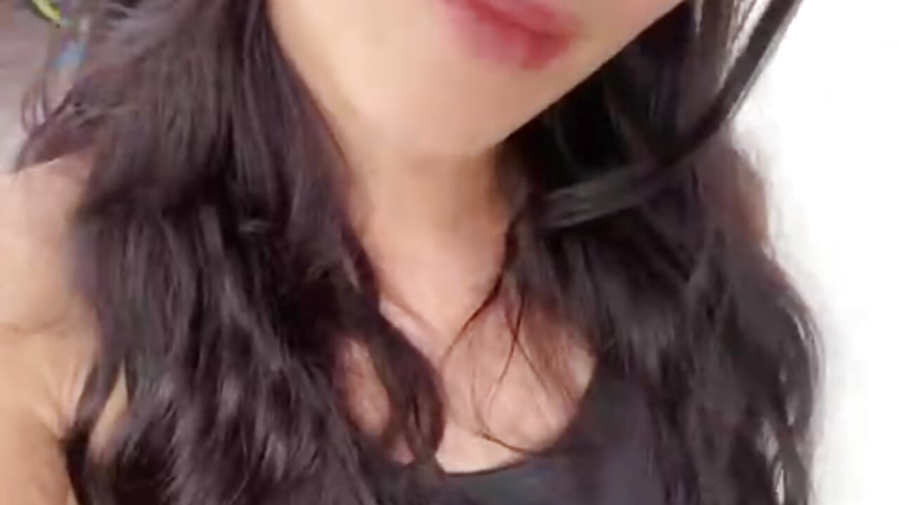 Sexy Hanna - video by HannaRhodes cam model