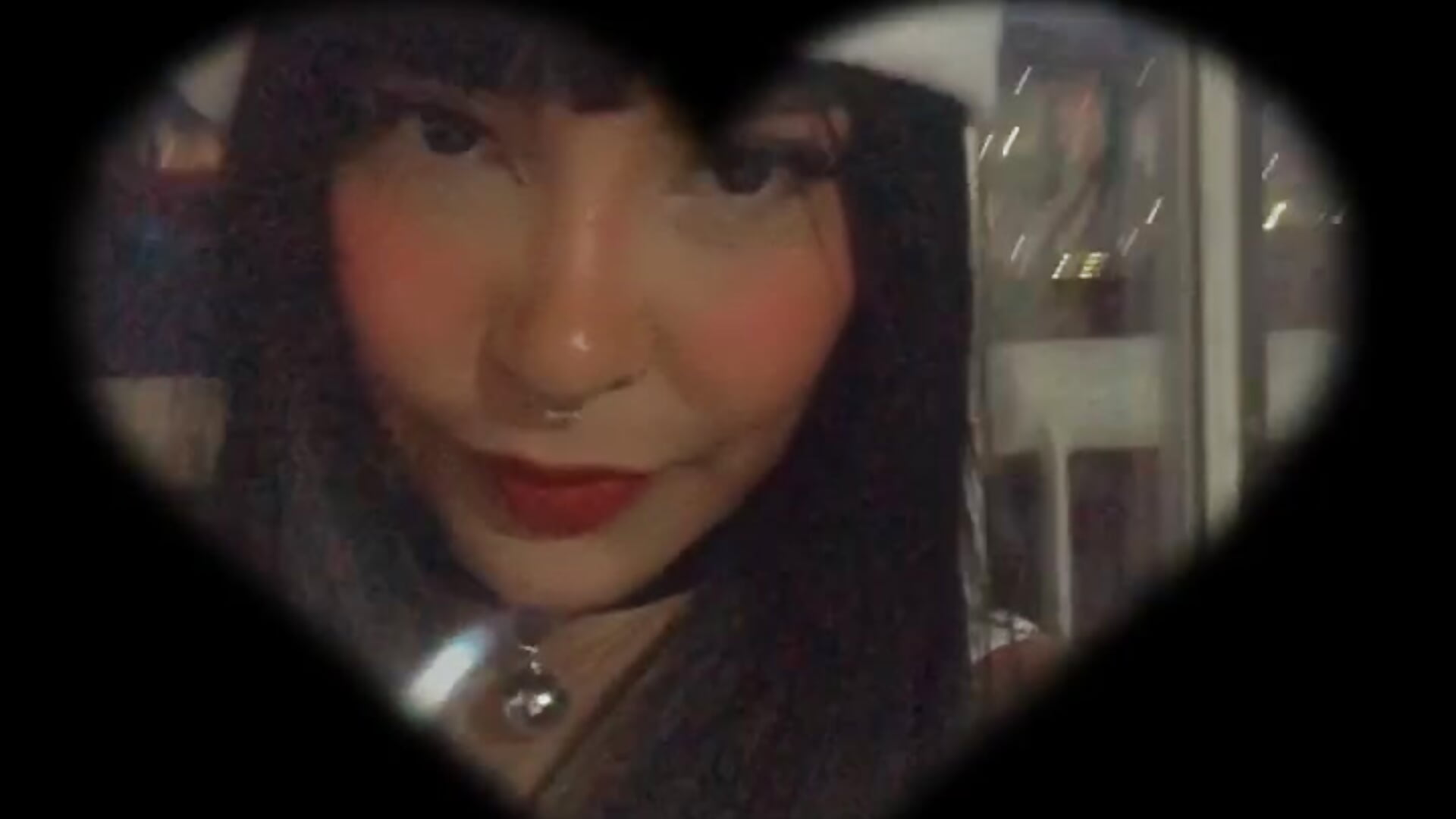 Xmast – video modela na kameri Luna-Chann