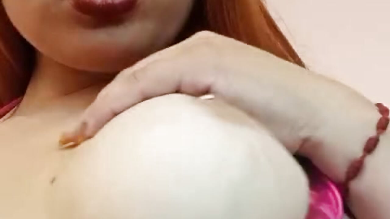 My huge tits bouncing for you 🍒😈