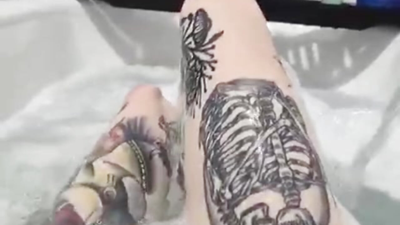 Bath finger - video by RavenryderUK cam model