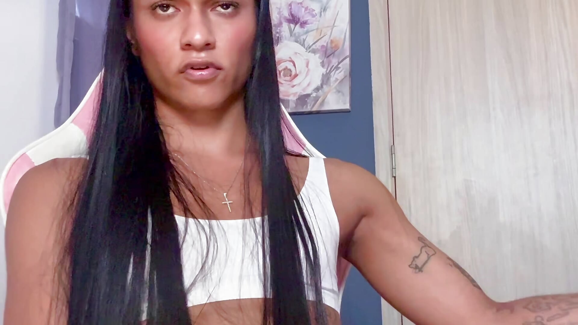 Big shots😈 - video by emmily_forev3r cam model