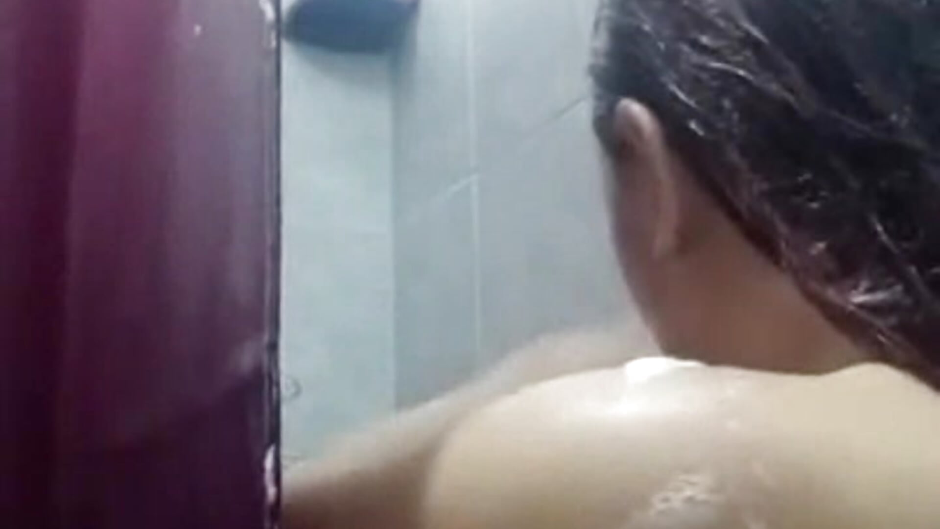 in the shower - video av Agatha_browser cam model