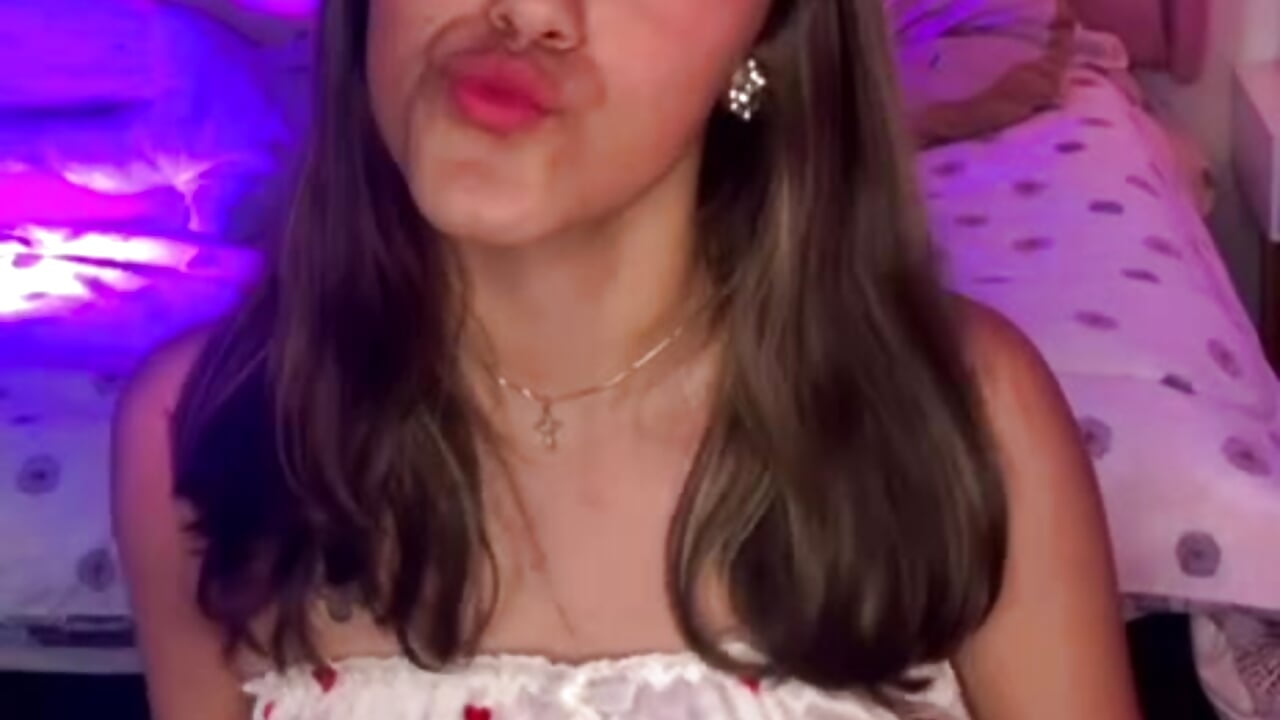 navidad🎄 - video by _Sophie__miller cam model