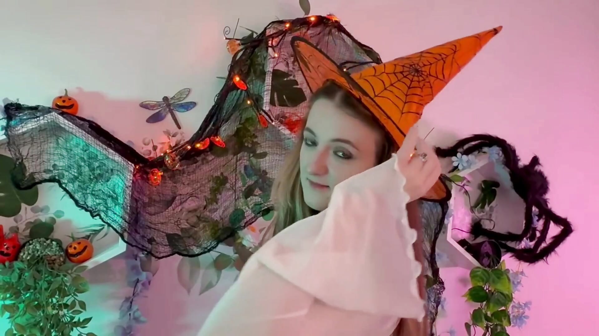 Your Halloween Luna 👻– luna_berryy kameramodell videója