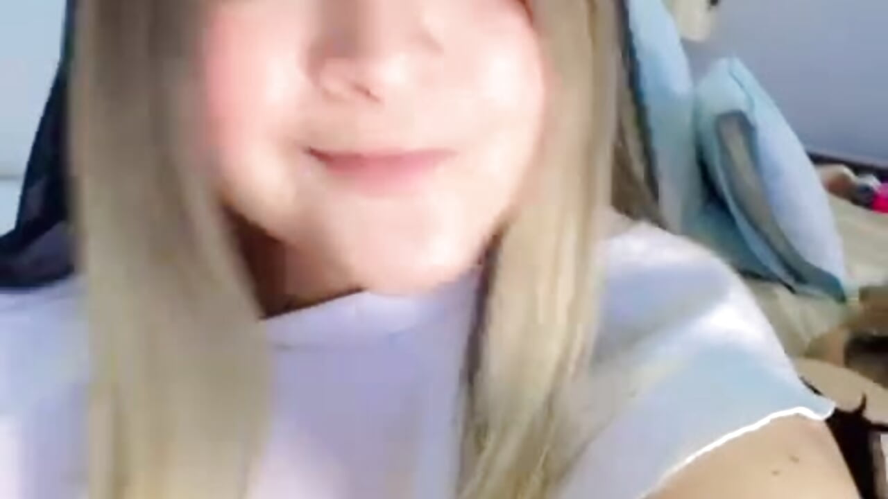 Hands on your knees 😈🔥 - video van collegepawglovedaddy cam-model