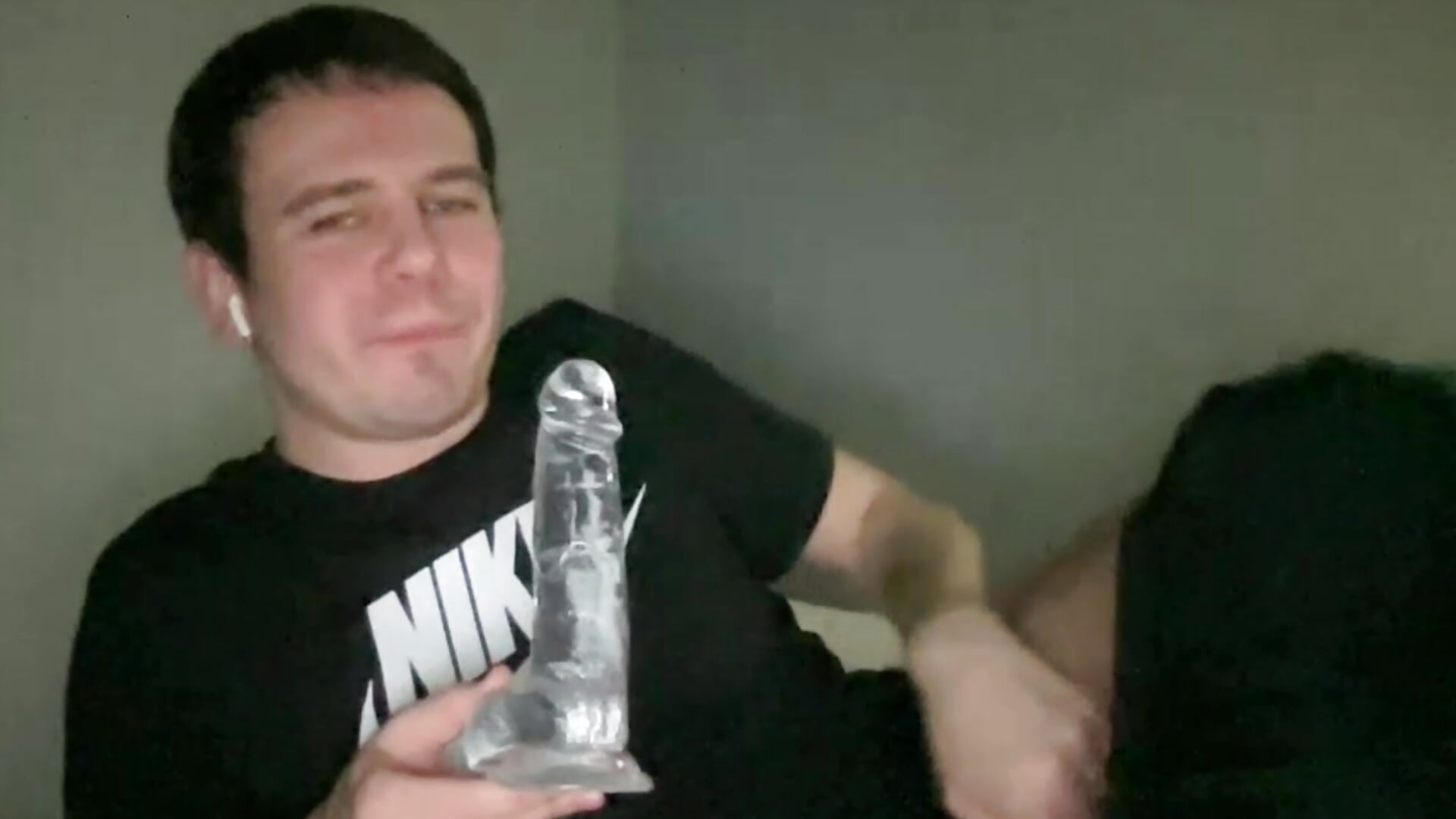 Suck and Deep Throat Clear Dildo – видео вебкам-модели GotItGoin