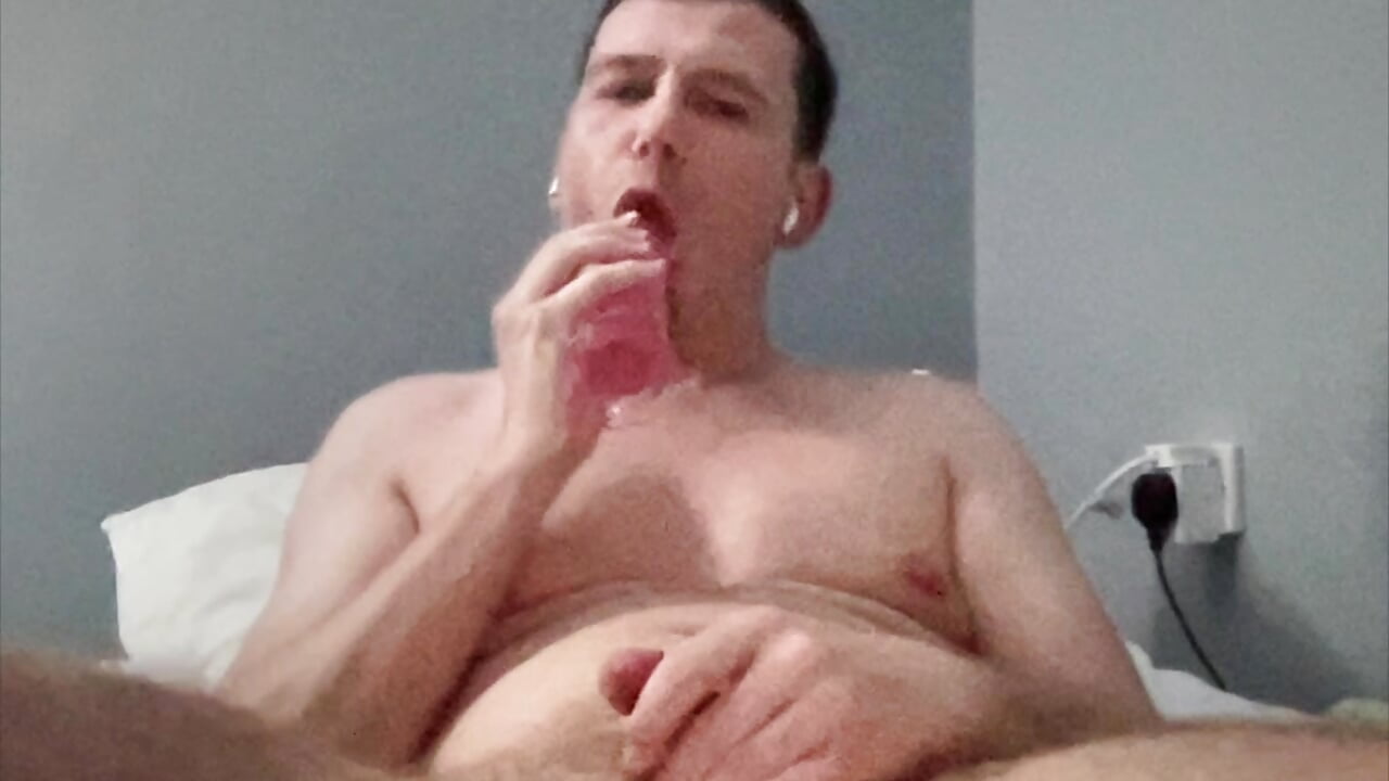 Dildo Lick – видео вебкам-модели GotItGoin