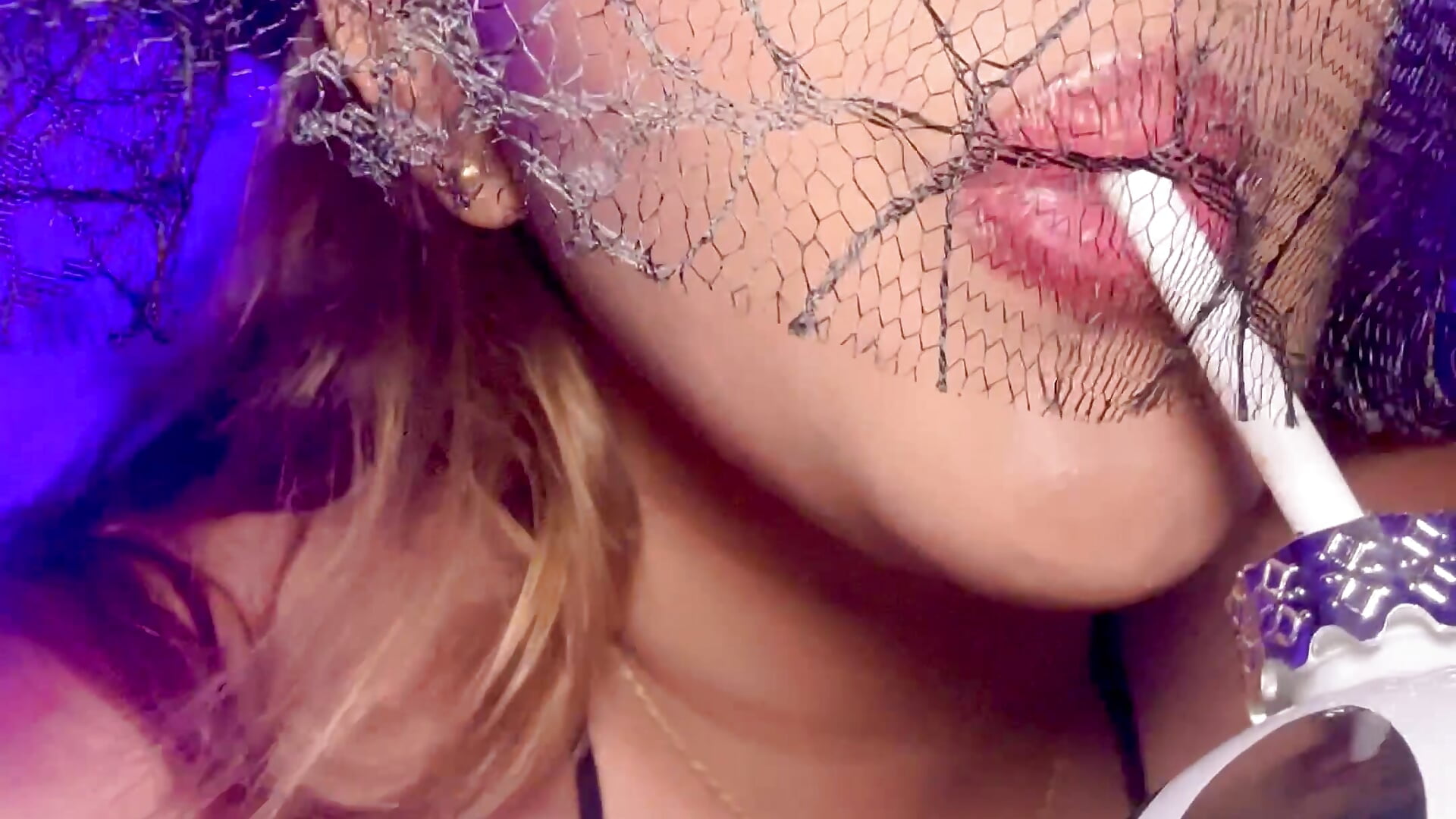 Halloween 🎃 - video by Colibri_Centaura cam model