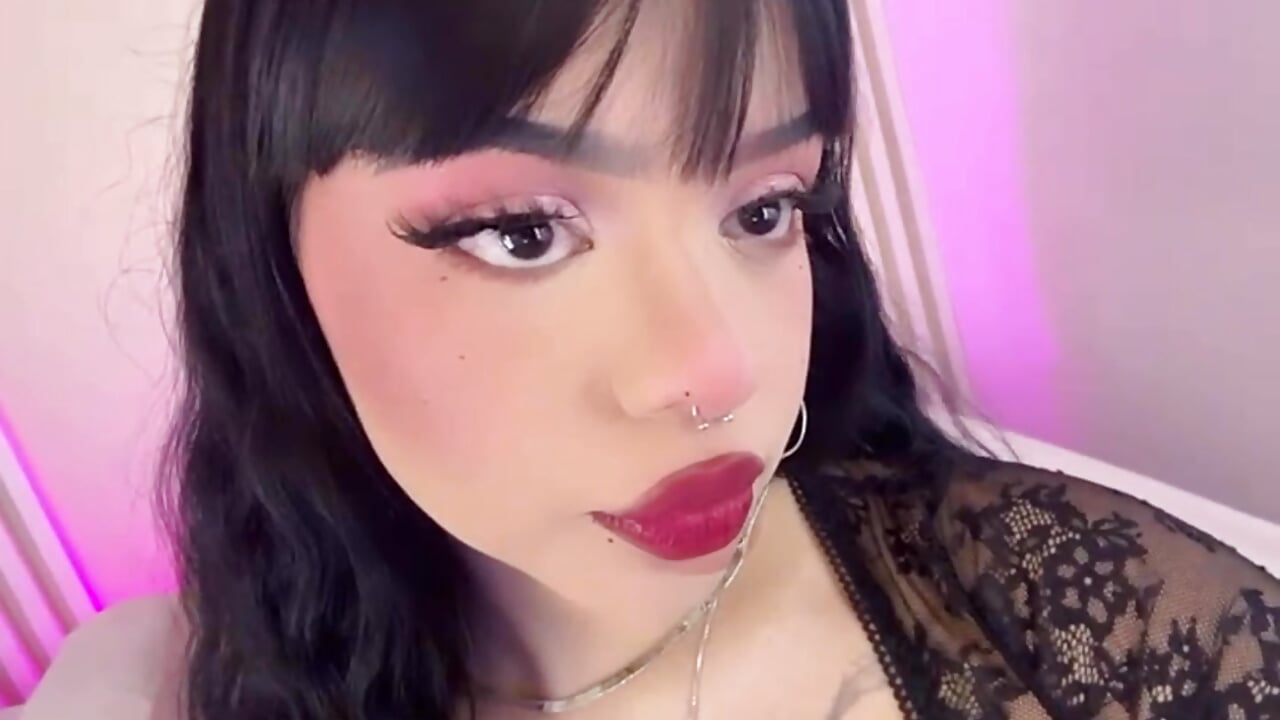 profile-intro-video-1767543509 - video by maddy_walker cam model