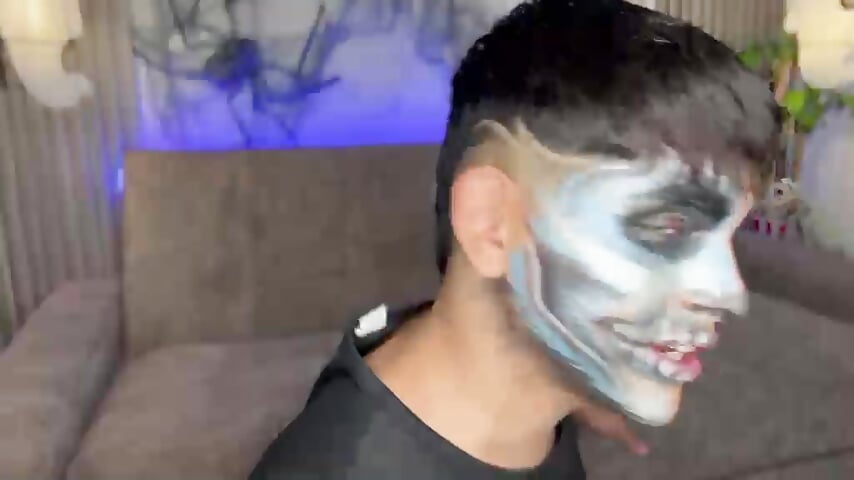 Lyam_ap adlı kamer modelinin viral videoları:  3721