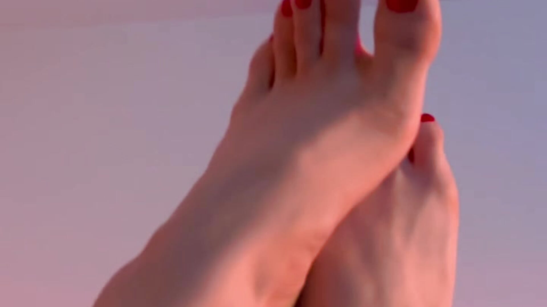 teaser feet 2 LVL