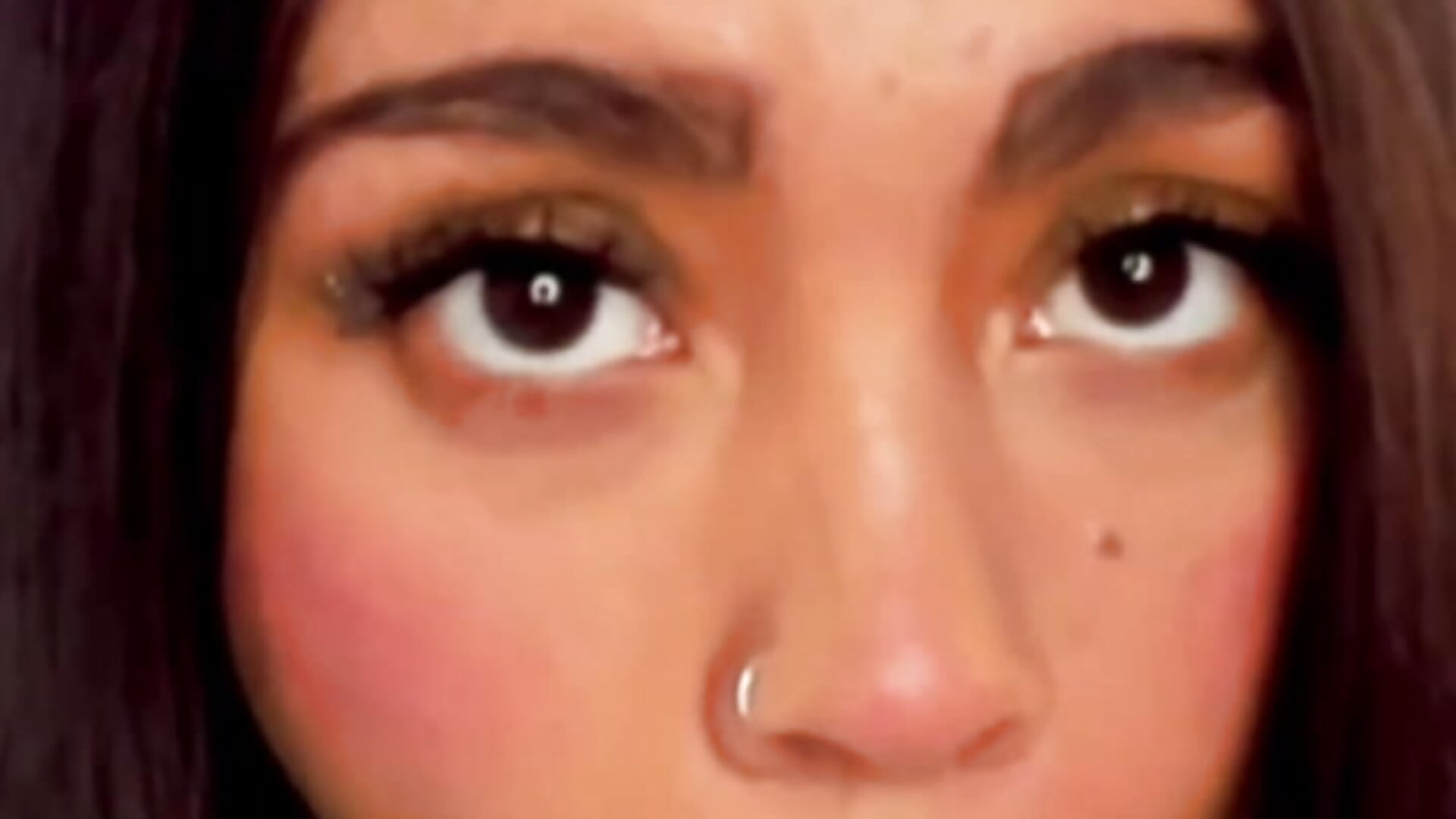 Do you want a suck or are you afraid of coming in my mouth? 🍆💦– Kyla_Left kameramodell videója