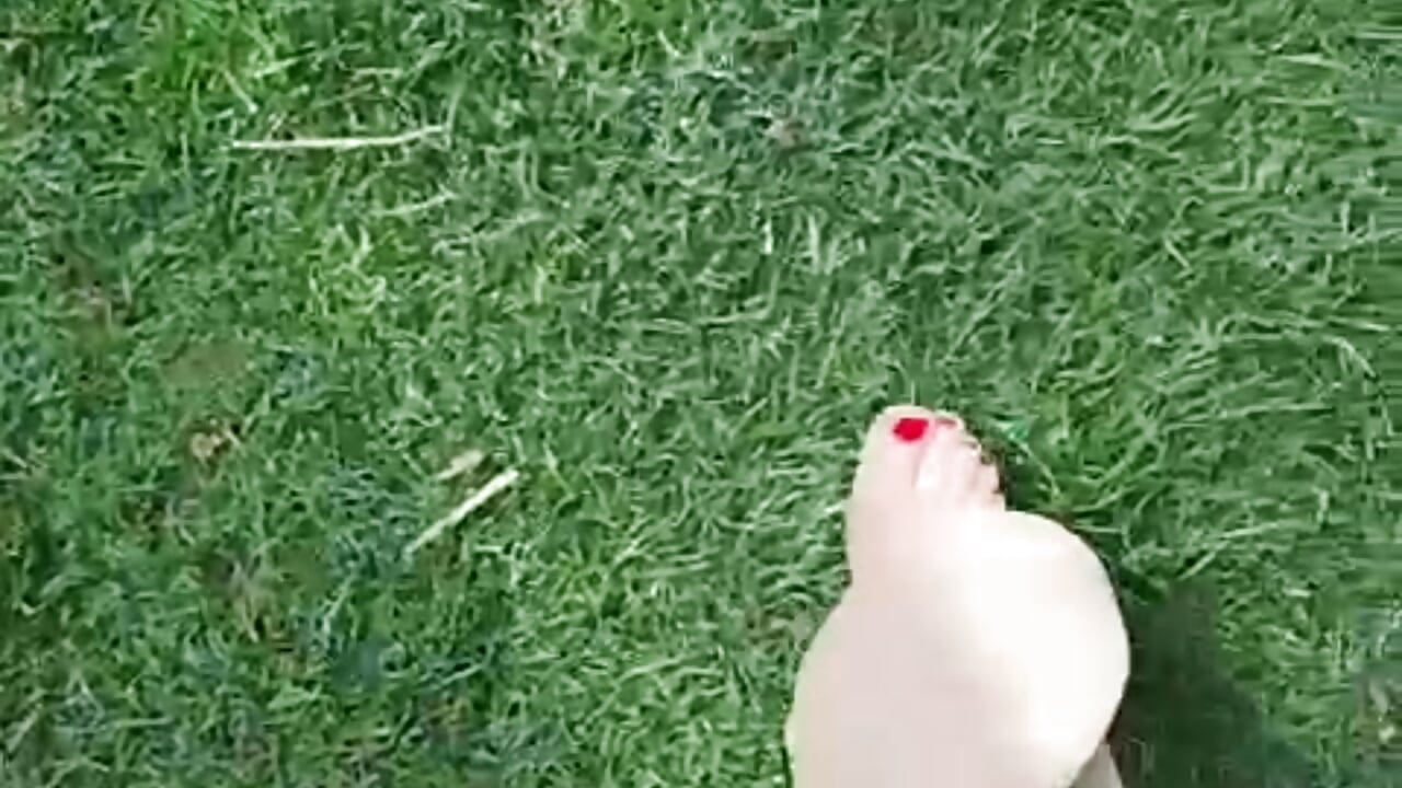 My pretty feet in nature