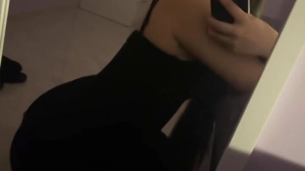 @r07qxo - R⤓Download - video van Queendeva cam-model