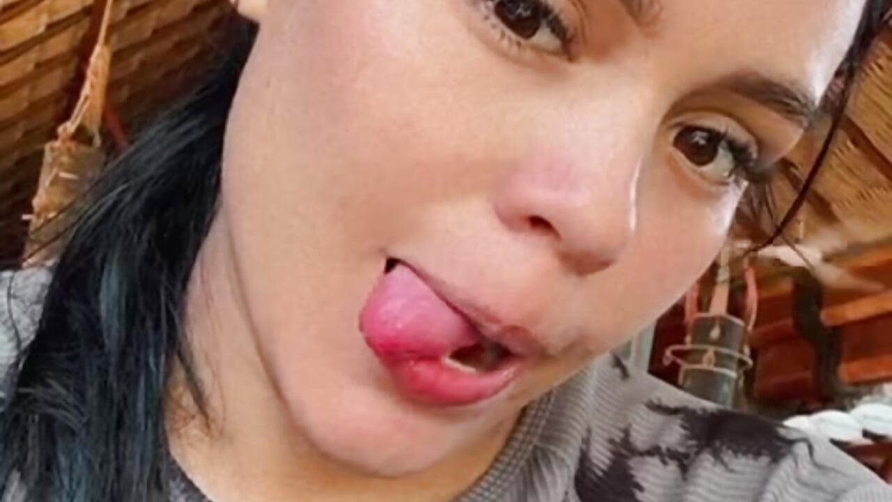 🥰 - video av juliethmiler cam model