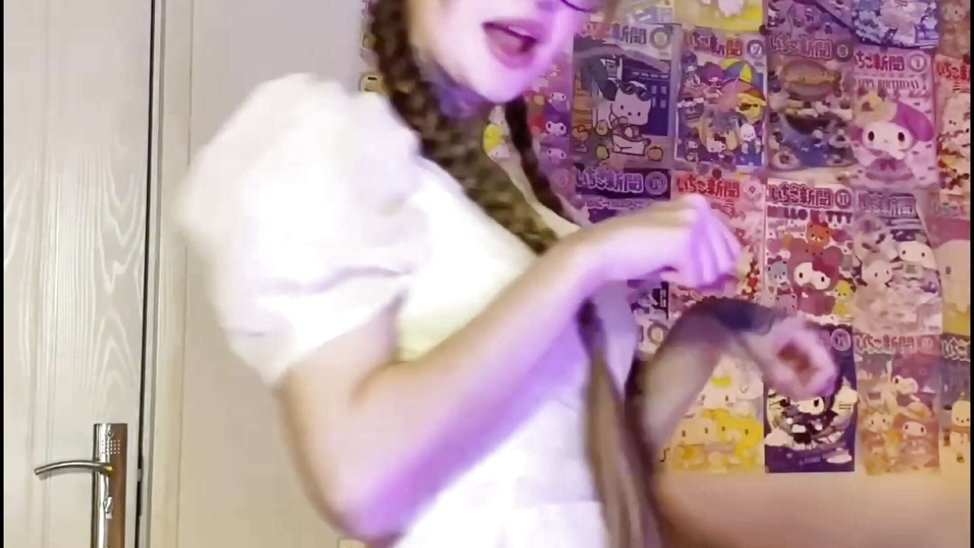 💖 Tonight I’m your cute braided girl… with soft vibes & a playful spark just for you ✨ Don’t miss m - Milky_way_UwU adlı kamera modelinin videosu