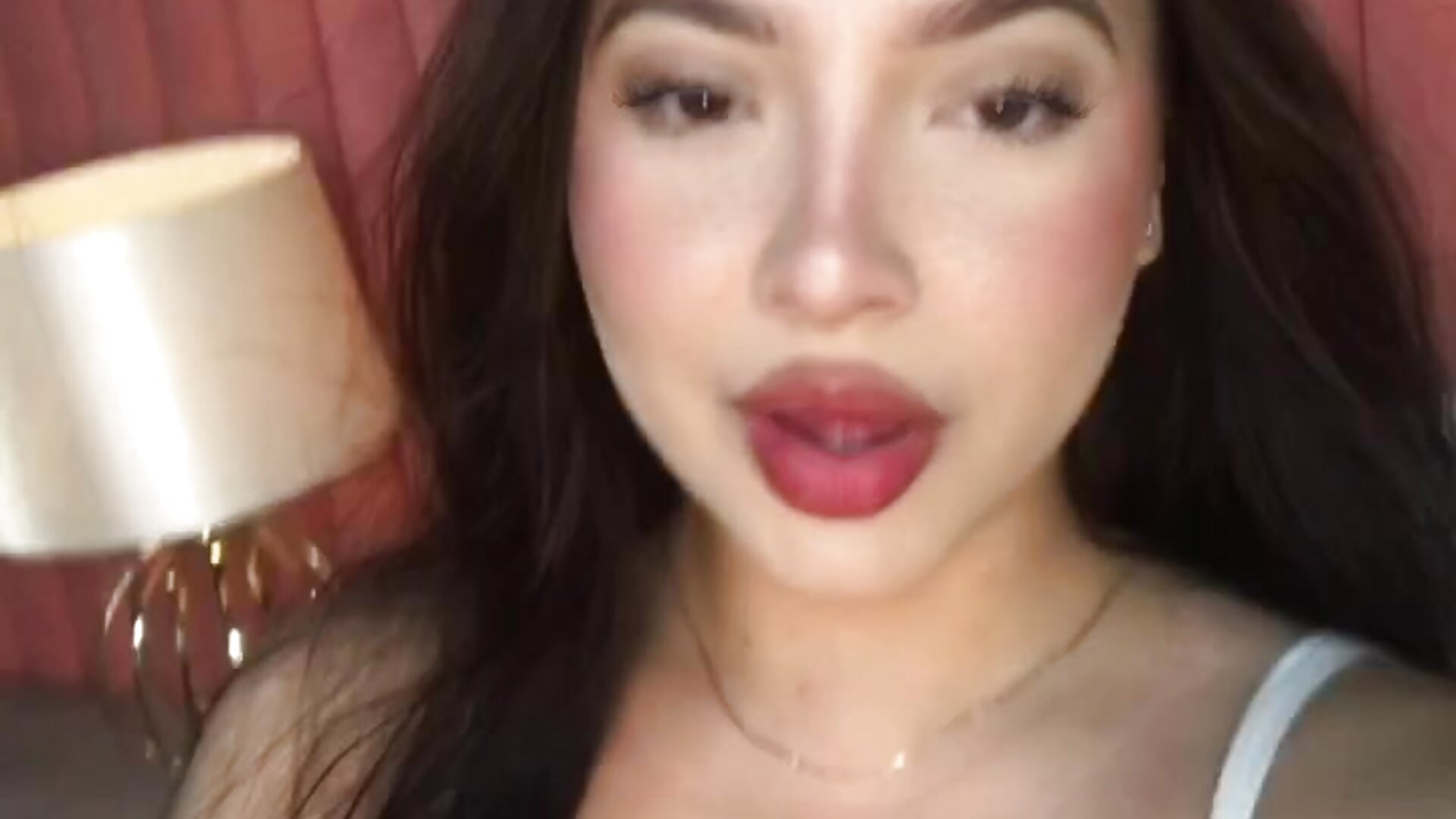 💋💫 - video by NathRossi cam model