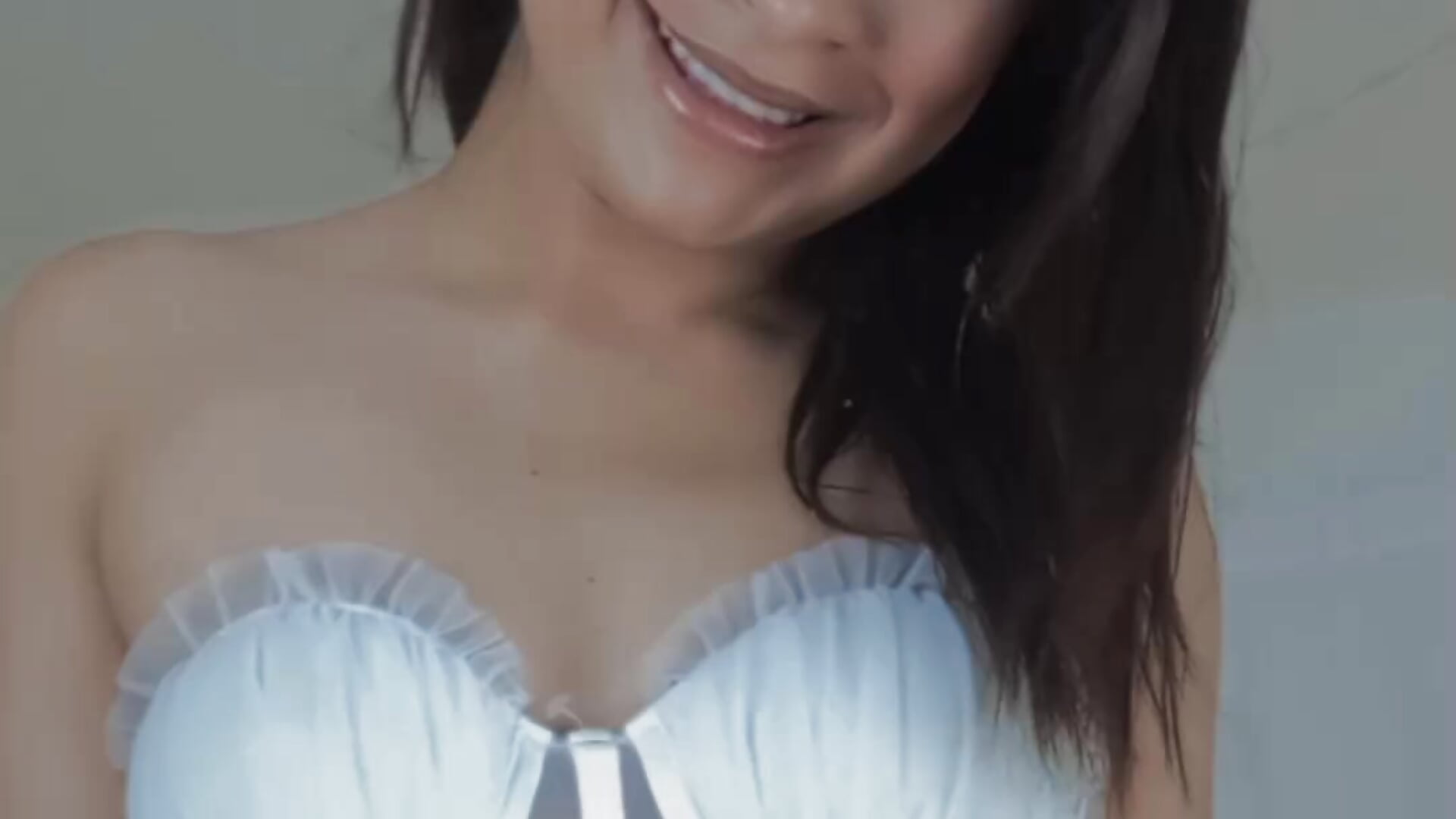 Full of happiness - video by Lori_Evanss cam model