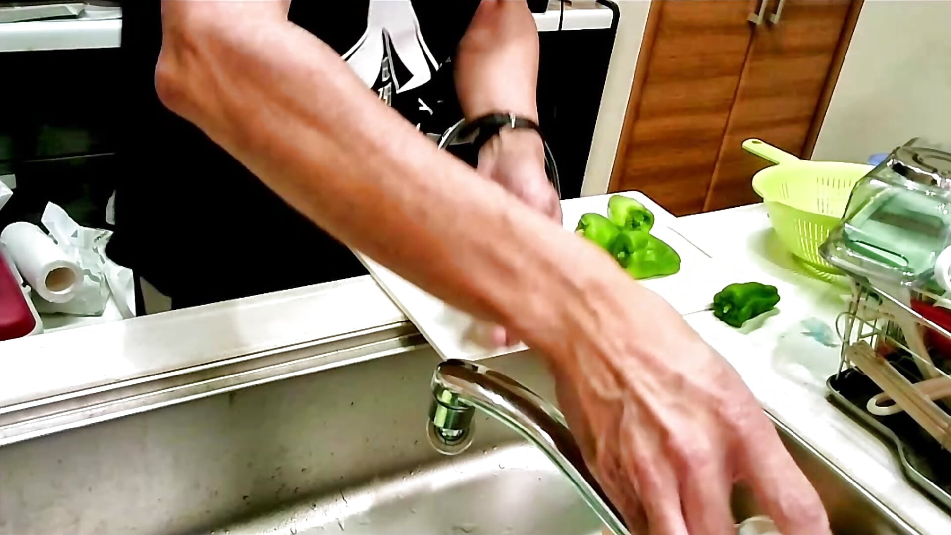 料理　豚  バラピーマン－カメラキャストのmaru_010_chinの動画