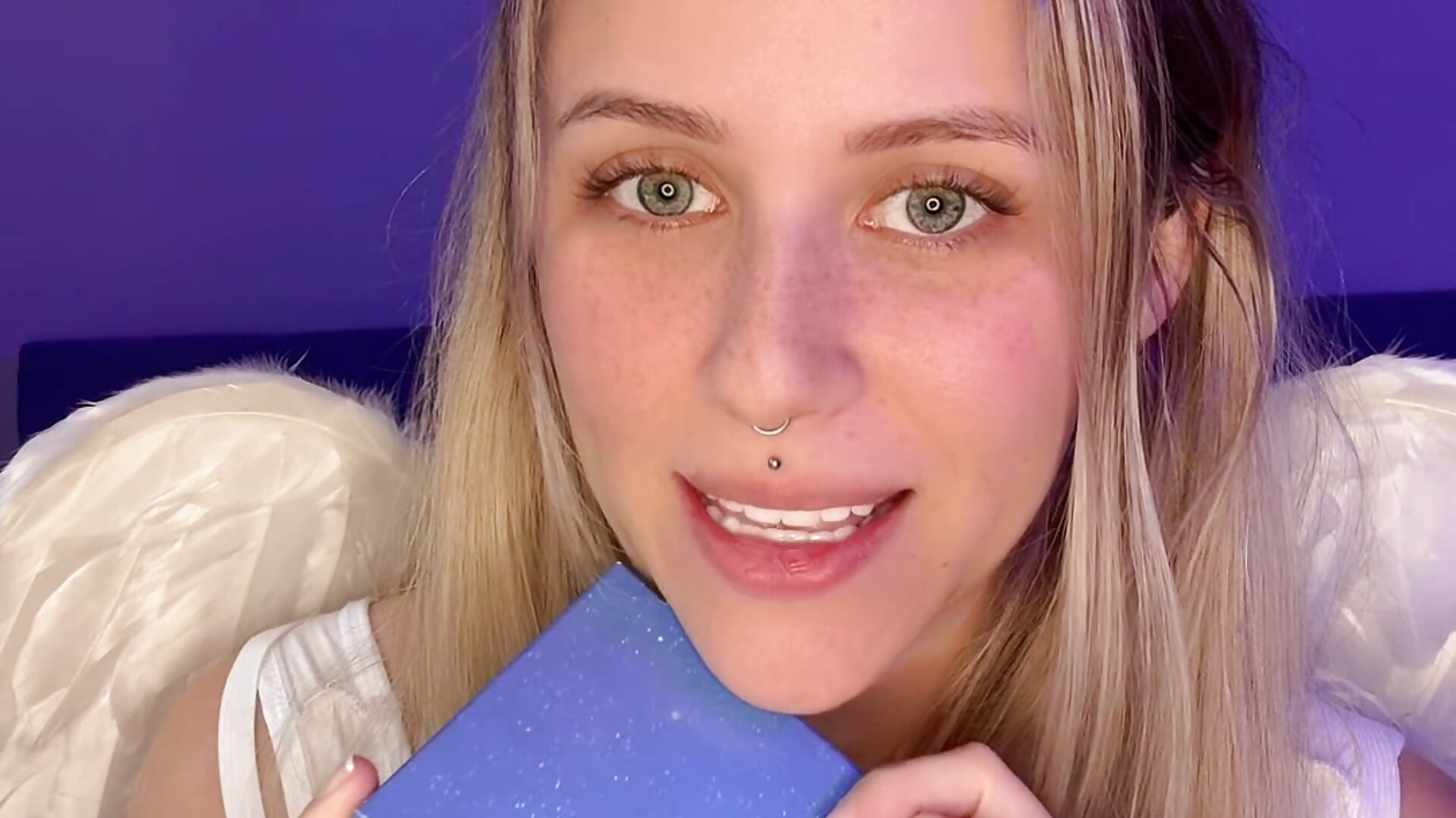 Türchen 2 🎄❤️ - video by lunawolf21 cam model