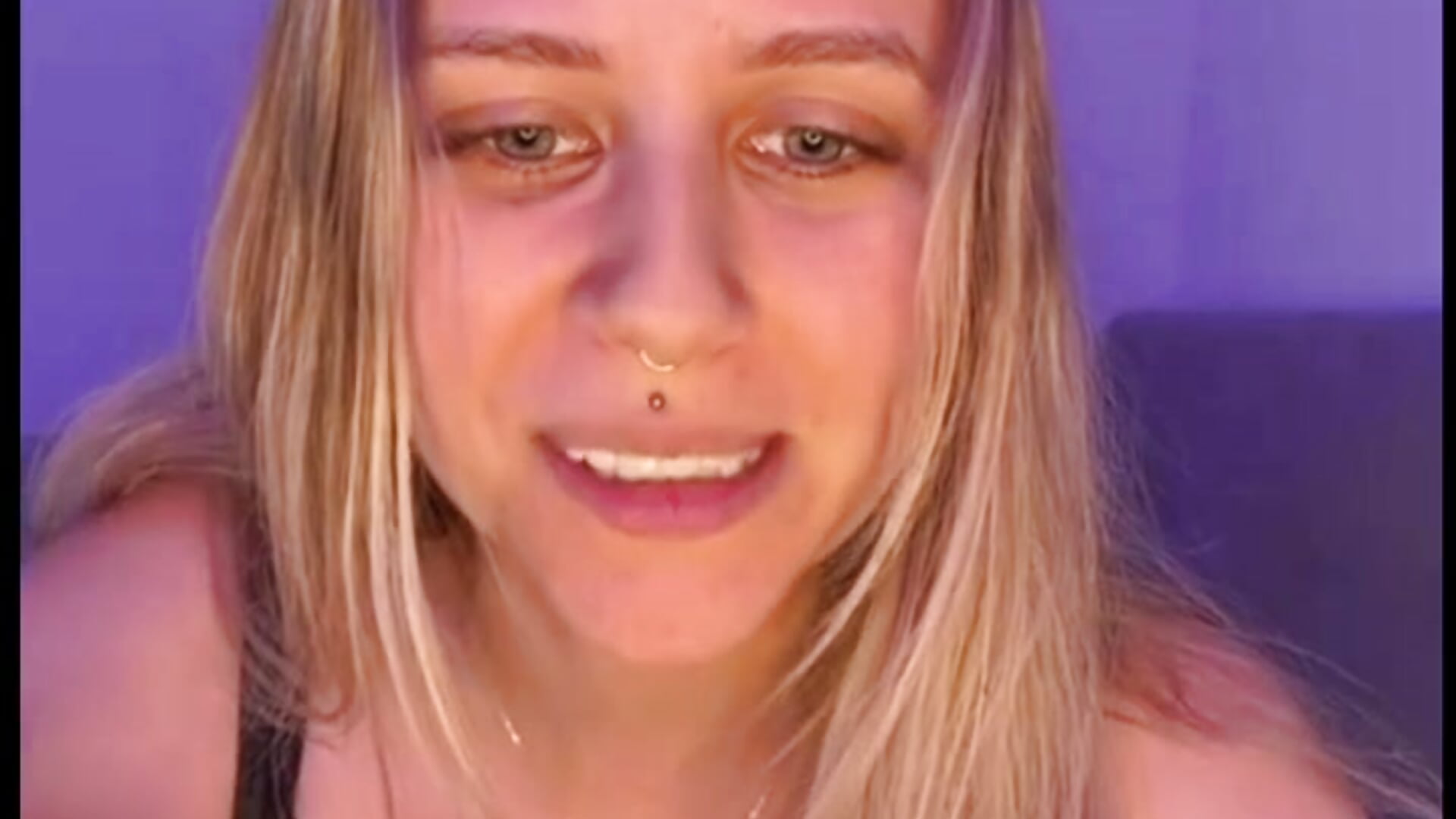 TICKETSHOW Squirt 💙💦 – video od webkamerové modelky lunawolf21