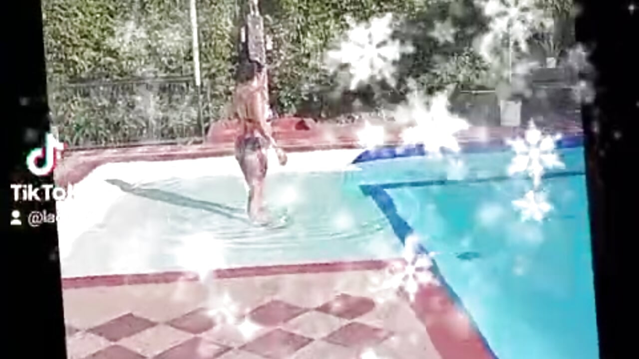 WhatsApp Video 2026-04-16 at 8,18,01 AM - vídeo de la modelo de cam la_gatabk_