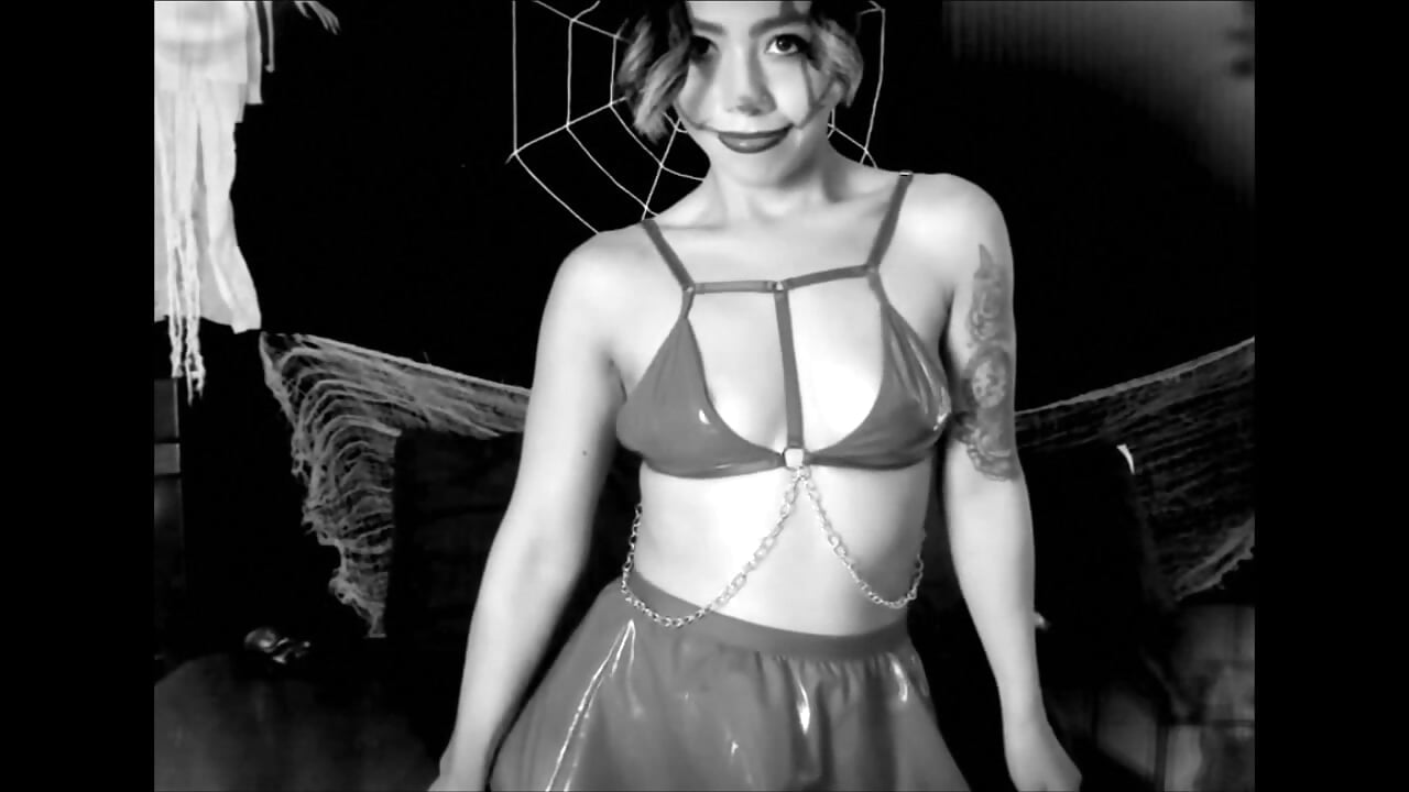 The crazy Clown - video của người mẫu cam AndreaVelasco