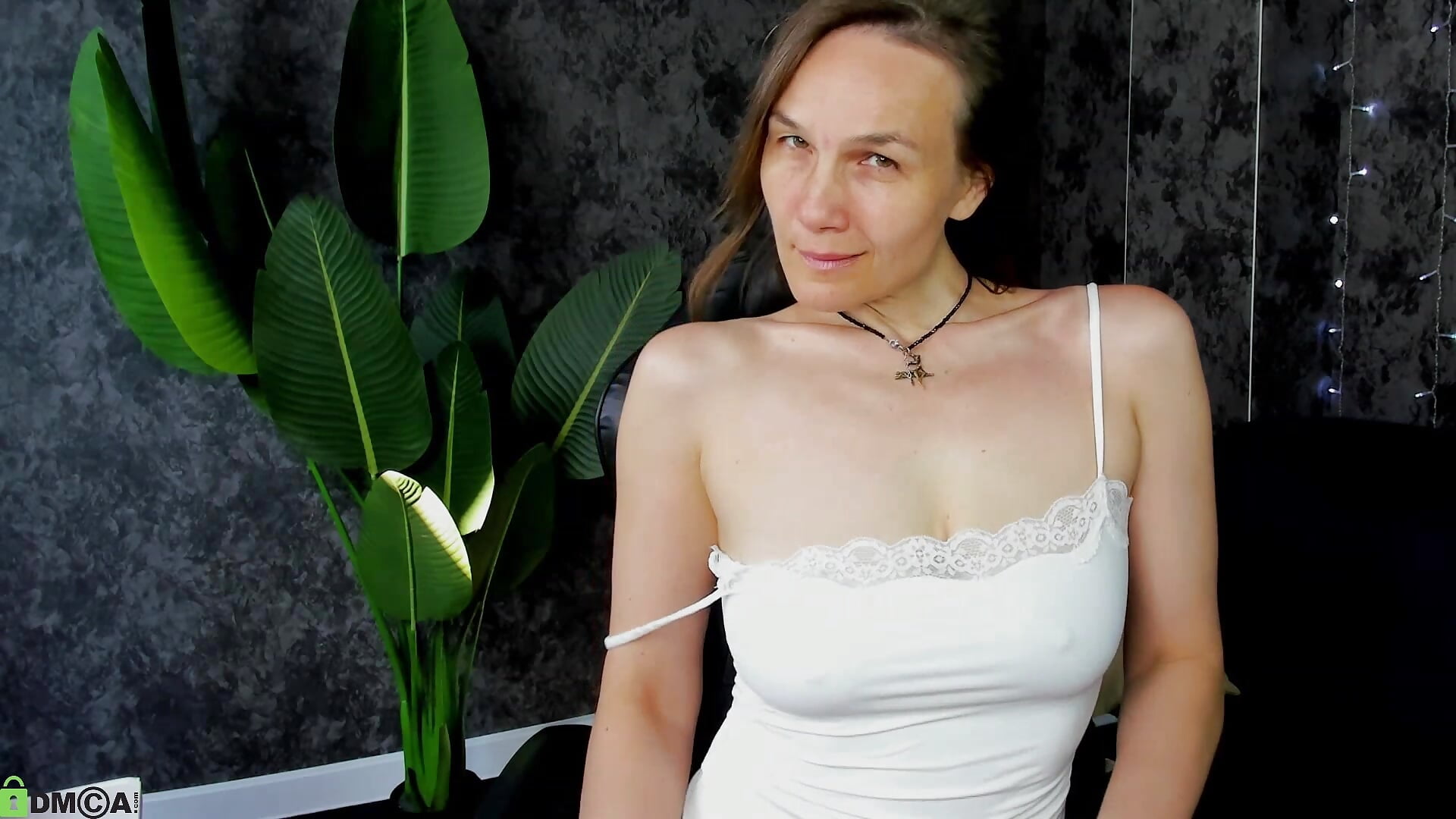 🤞 - video by Lillian_White cam model