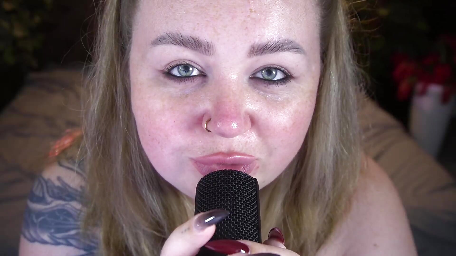ASMR - video by ZaraReignn cam model