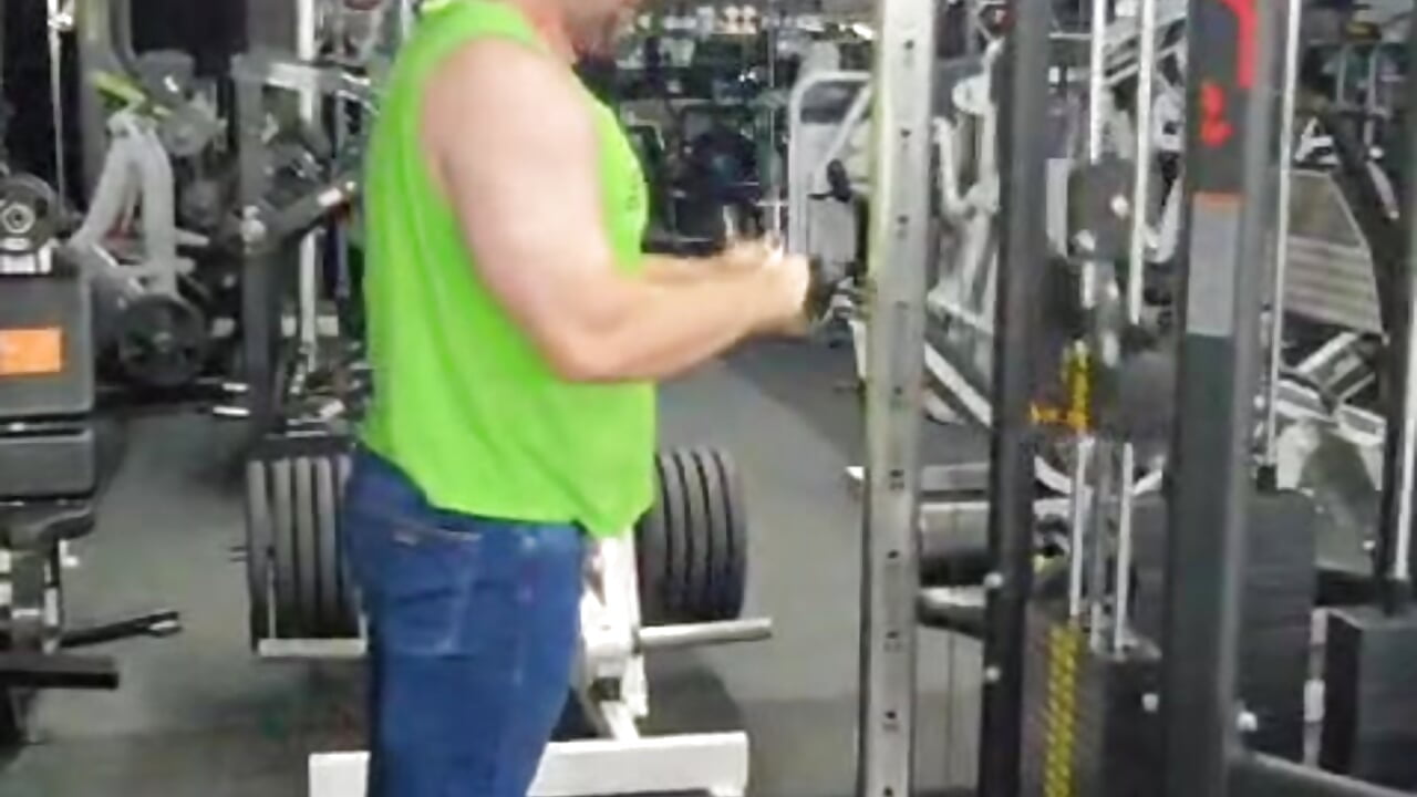 Working my mussels. - video by JaxsonnDiego cam model