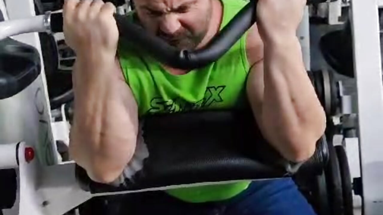 you have to work it' - video by JaxsonnDiego cam model