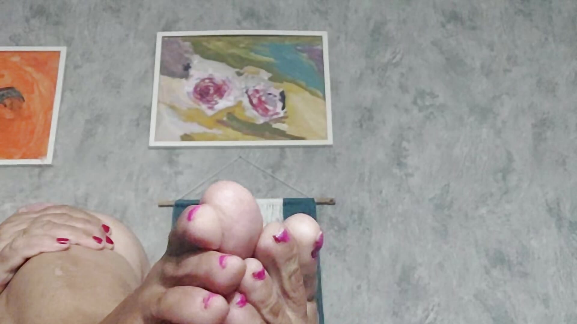 Feet bare feet - vidéo du modèle de showcams feerir63