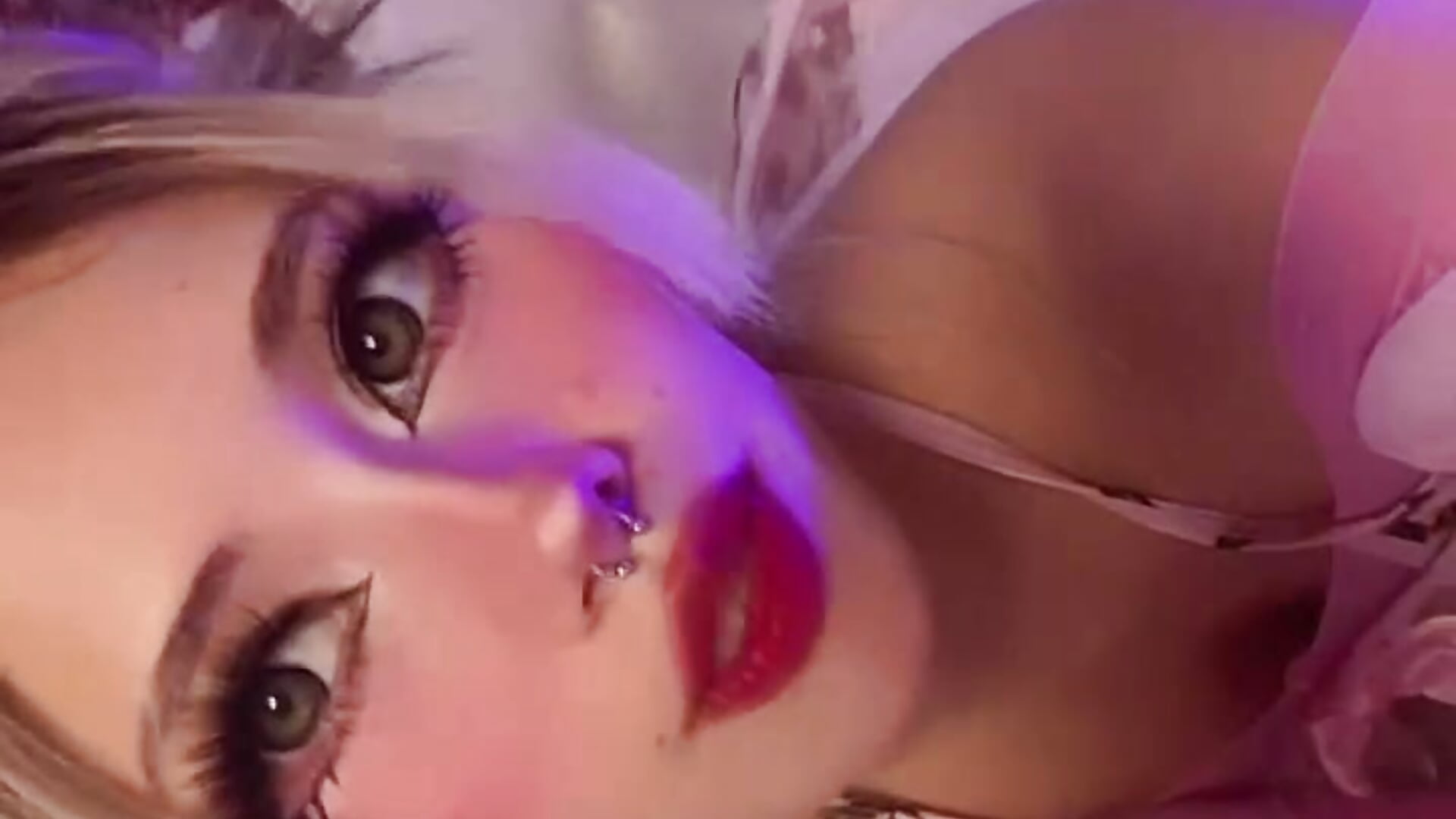 Strawberry 🍓 - clip cu Sakito_Tokio model videochat