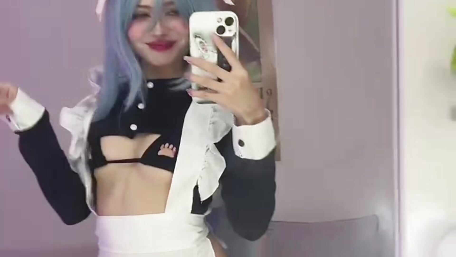 Hello 💜 - video oleh model kamera Sakito_Tokio