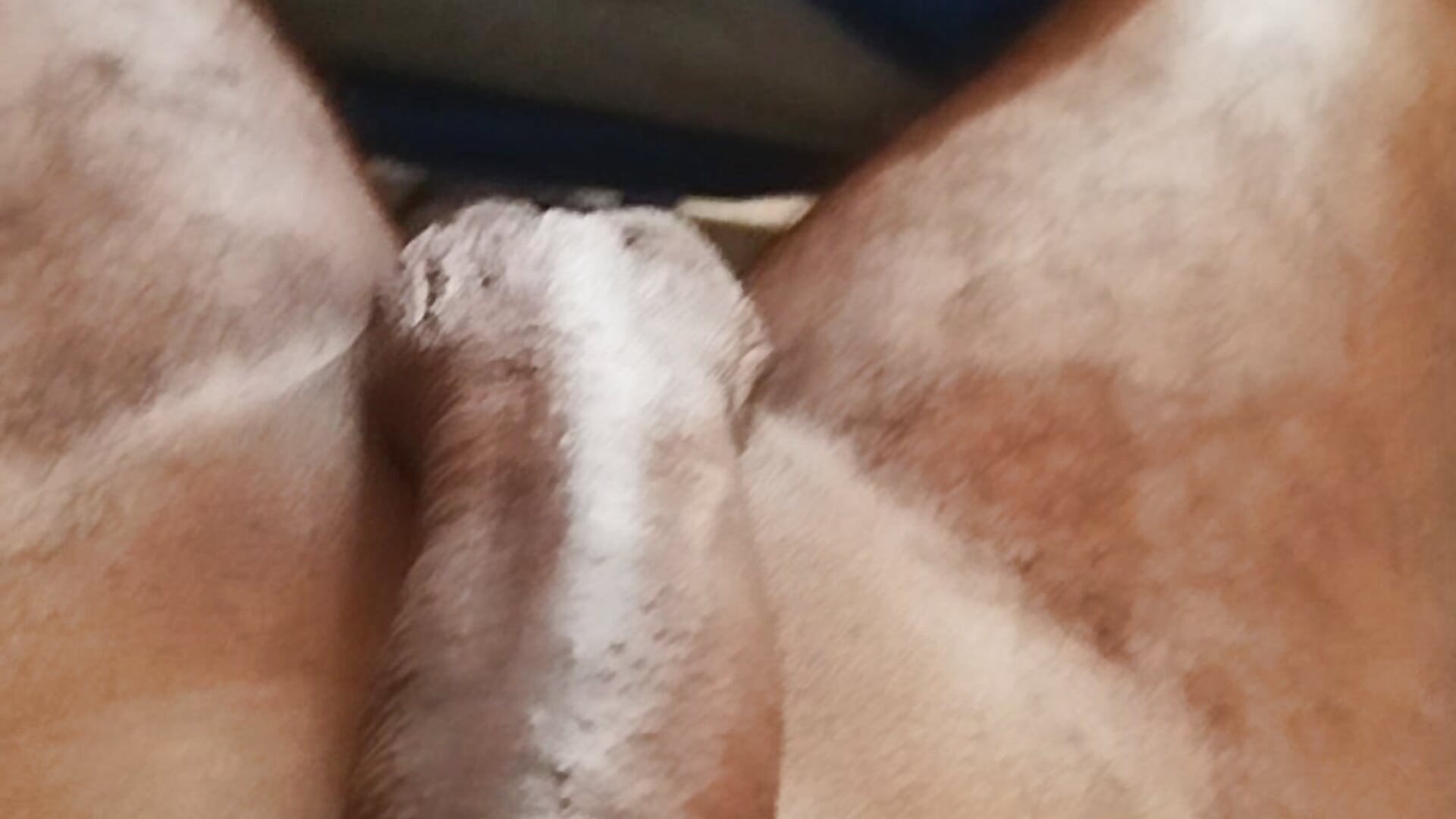 Jerking off fast - відео від вебкаммоделі brocklow