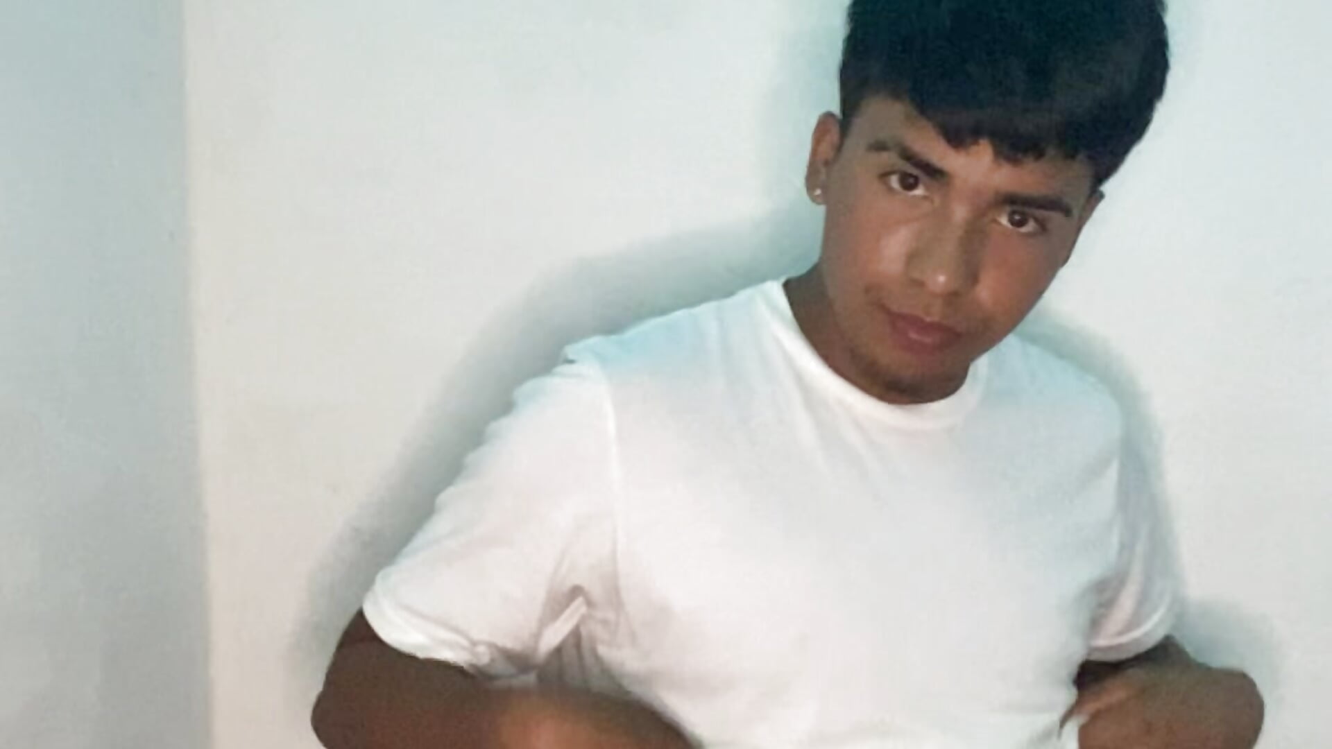 camvideo_7cd779d - video by Jose_20_parra cam model