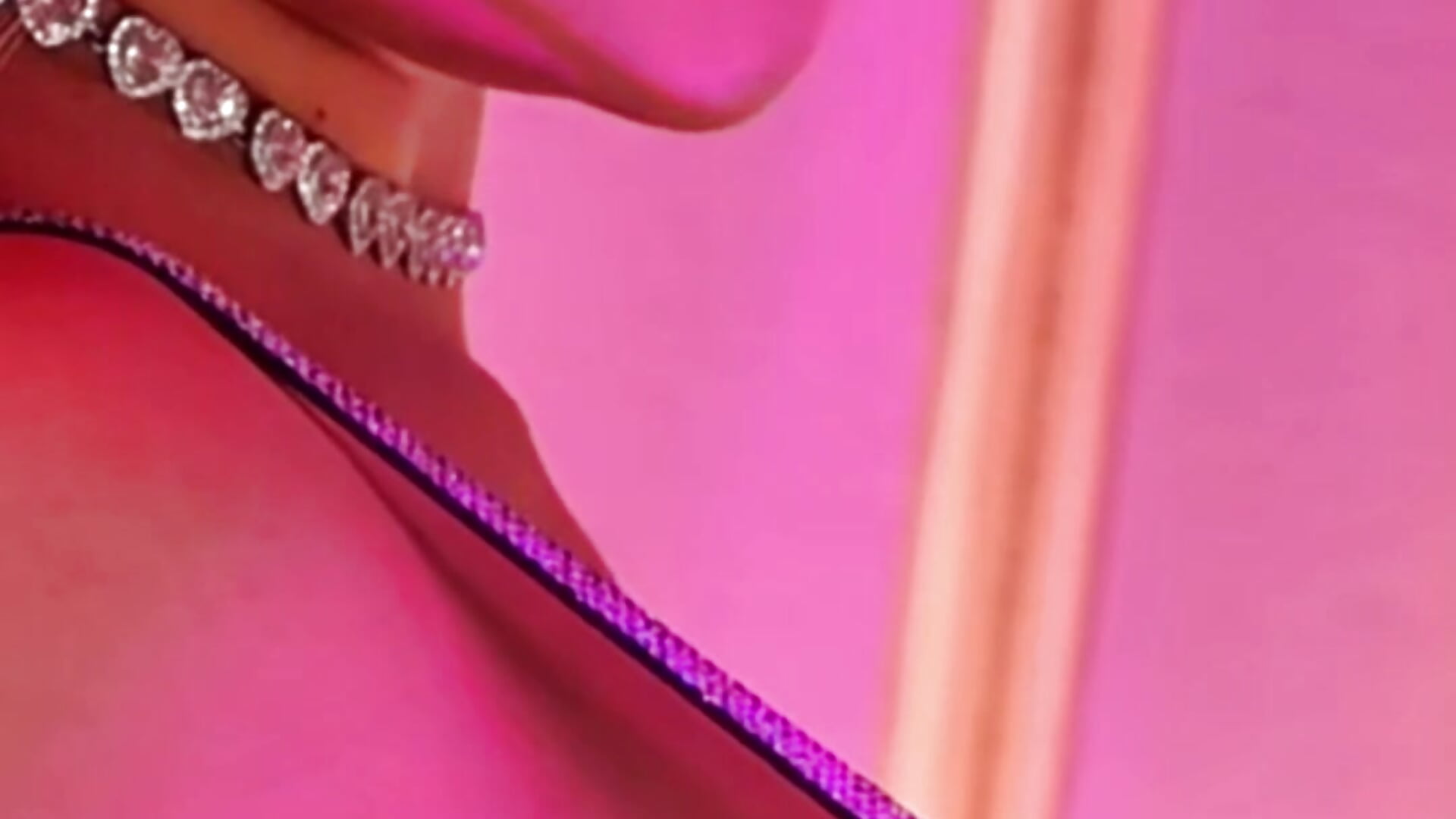 madi 🌸 - video by MadissonRey cam model