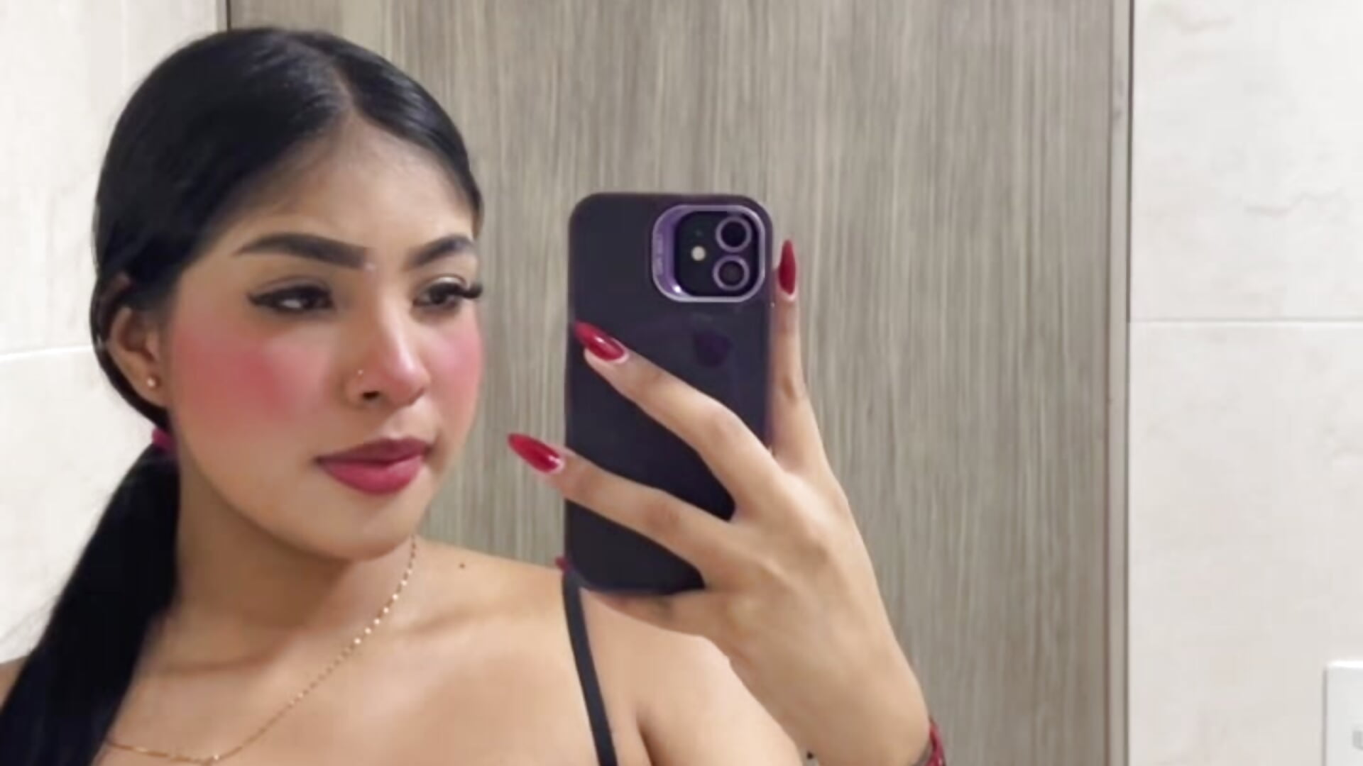 🥰 – video modela na kameri MadyLust